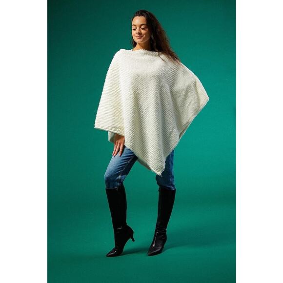 NWT Hadley Wren Women's Knit/Crochet Poncho One Size Ivory - Picture 4 of 7